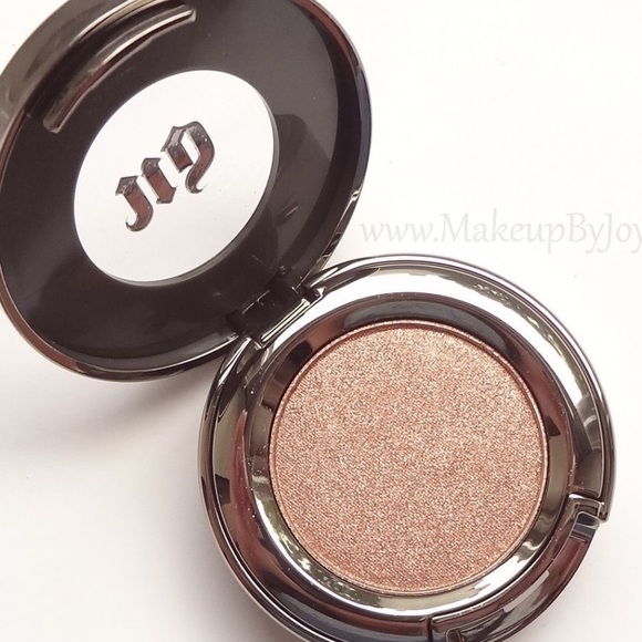 Urban Decay eyeshadow 👀 ✨Color: CHOPPER✨ - Picture 8 of 8